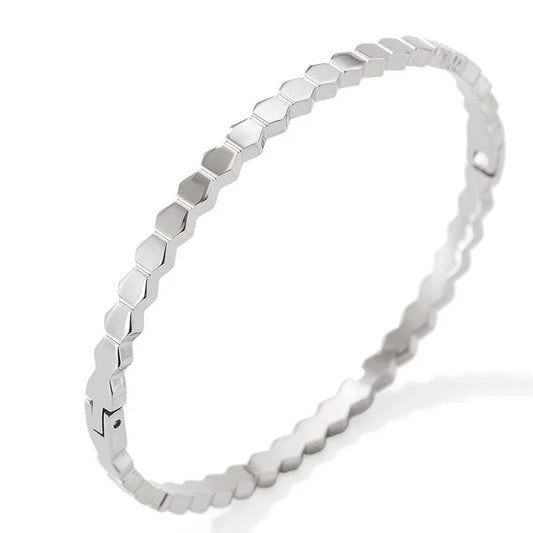 Quinn bangle
