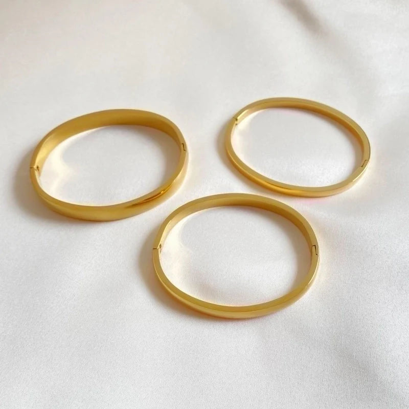 Rose bangle