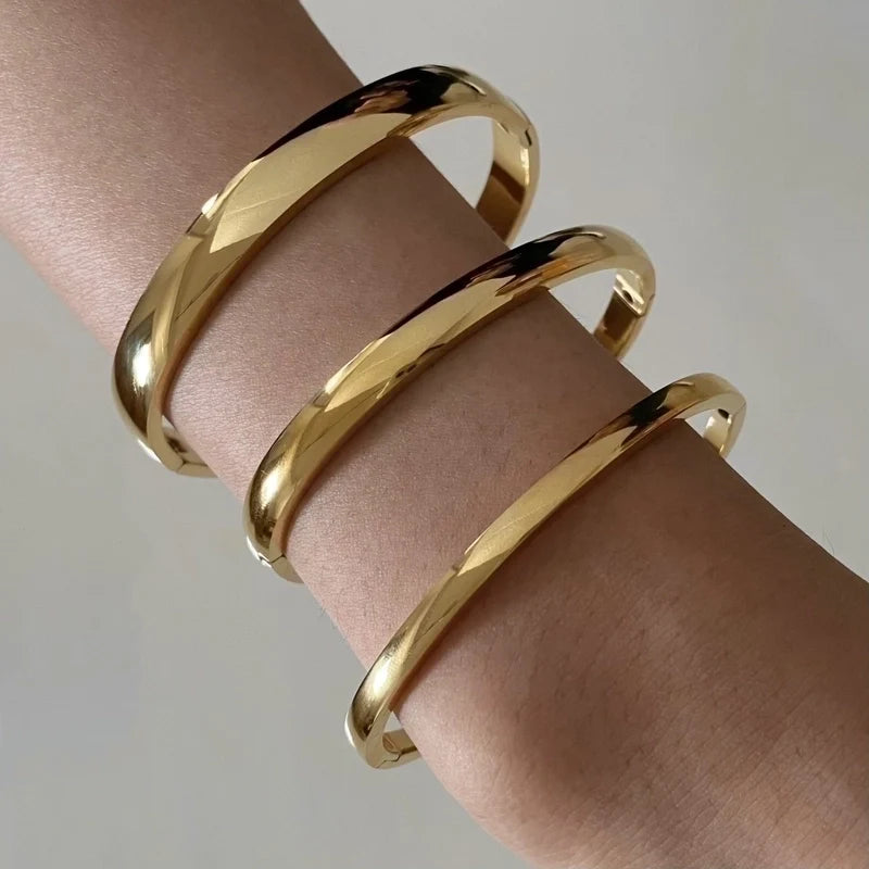 Rose bangle